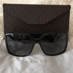 GUCCI SUNGLASSES *AUTHENTIC*